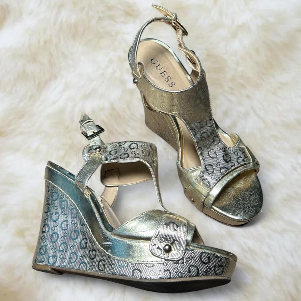 Guess Gold Monogram Wedge Sandals Strappy Ankle Strap Y2K Metallic Size 8.5